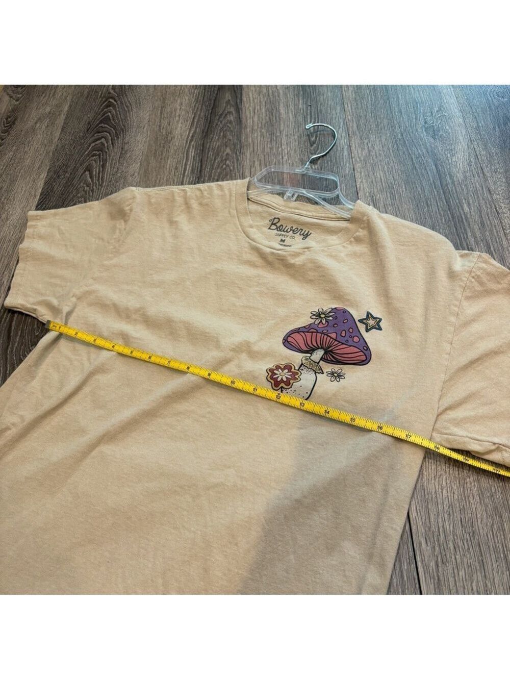 Bowery Supply Co Mushroom Graphic Tee Cream Beige Short Sleeve T-Shirt Size M - Picture 4 of 5